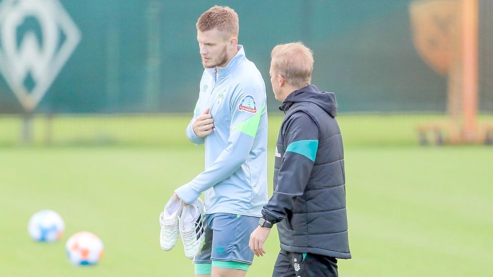 Treffen am Sonntag in Darmstadt auf alte Bekannte: Lars Lukas Mai (links) und Werder-Coach Markus Anfang. Foto: imago images/Nordphoto