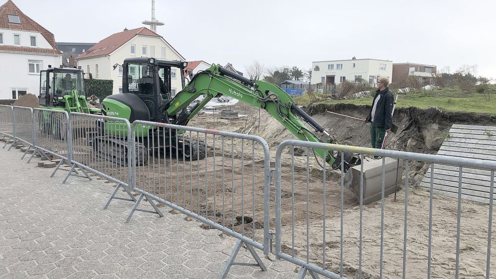 Im Park an der Bismarckstraße rollen wieder die Bagger. Foto: Kraft