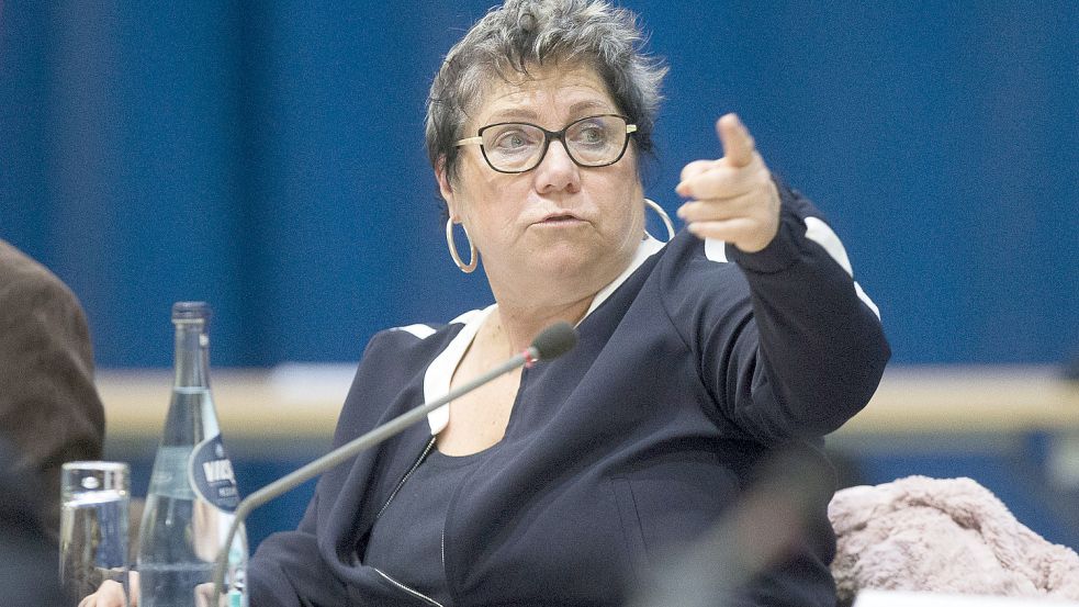 Andrea Marsal, Fraktionsvorsitzende der Gruppe „Grüne feat. Urmel“, bekam für den von ihr eingeschlagenen Weg am Donnerstag keine Mehrheiten. Gemeinsam schmetterten SPD und CDU fast alle Personalvorschläge der neuen Gruppe ab. Foto: J. Doden