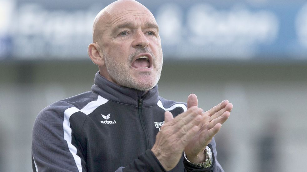 Fordert volle Konzentration und einen Heimsieg: Trainer Stefan Emmerling. Foto: Doden