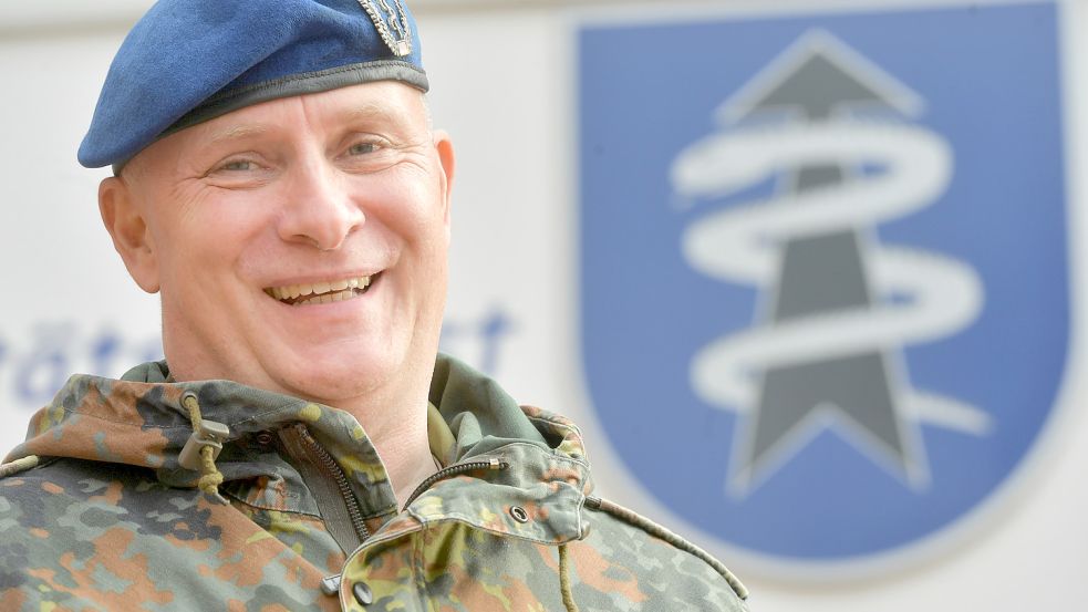 Dr. Jens-Peter Evers ist seit drei Jahren Kommandeur in der Evenburg-Kaserne in Leer. Foto: Ortgies
