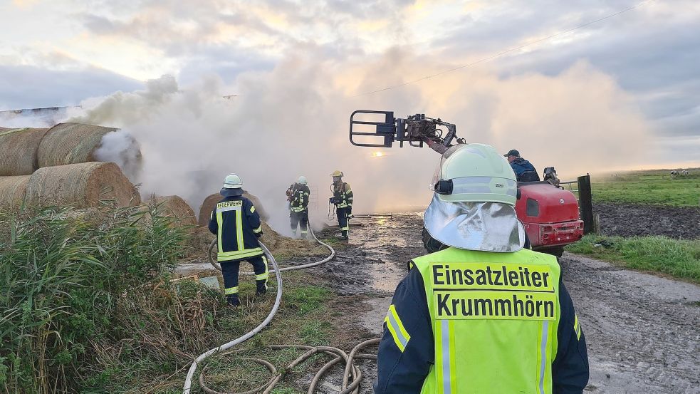 Als es am 13. Oktober an der Langwehrstraße in Freepsum brannte (Bild), war Rudolf Peters als einziger für die Wehr Canum-Freepsum vor Ort und musste Verstärkung anfordern. So etwas soll möglichst nicht wieder vorkommen. Foto: Feuerwehr