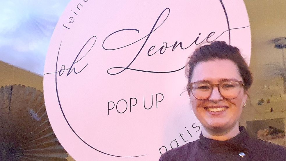 Nach dem Wasserschaden in Leer ist Leonie Paffen froh, dass ihre Pop up-Patisserie in Weener an den Start gehen kann. Foto: Gettkowski