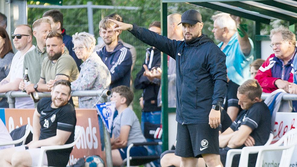 Daniel Franziskus wird keine Anweisungen mehr an der Seitenlinie von GW Firrel geben. Er verlässt den Verein. Fotos: Doden