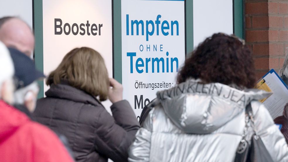 In NRW können sich nun Menschen Booster-Impfungen bereits vier Wochen nach der vollständigen Impfung geben lassen. Foto: dpa/Julian Stratenschulte