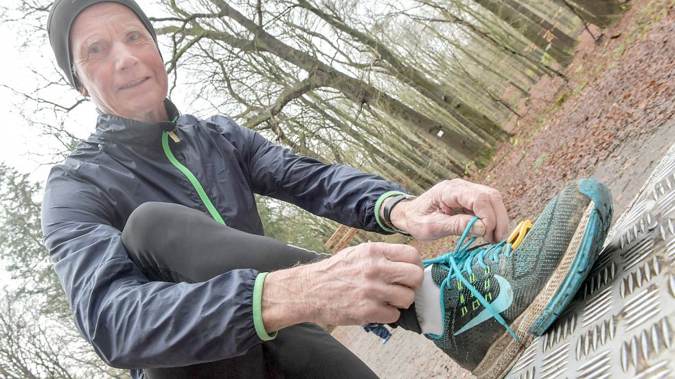 Seit 50 Jahren schnürt Eibo Eiben mehrmals die Woche die Laufschuhe. Auch noch mit 78 Jahren. Foto: Ortgies