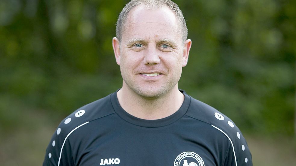 Seit dieser Saison coacht Frank Löning den Bezirksligisten Germania Wiesmoor. Foto: Doden