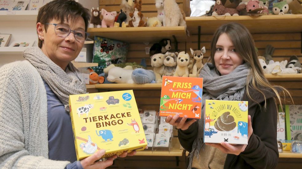 Tipps für Kinder und Erwachsene haben Traute Schroeder vom Naturwarenhaus Das Einhorn und ihre Kollegin Dana Bollier. Foto: Böning