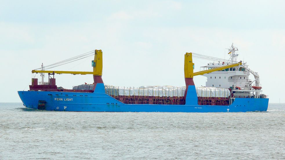 Hat in der Nacht zu Mittwoch Flüchtlinge an Bord genommen: die „Fehn Light“, die jetzt unter dem Charternamen „Olivia M.“ fährt. Foto: Fehn Ship Management