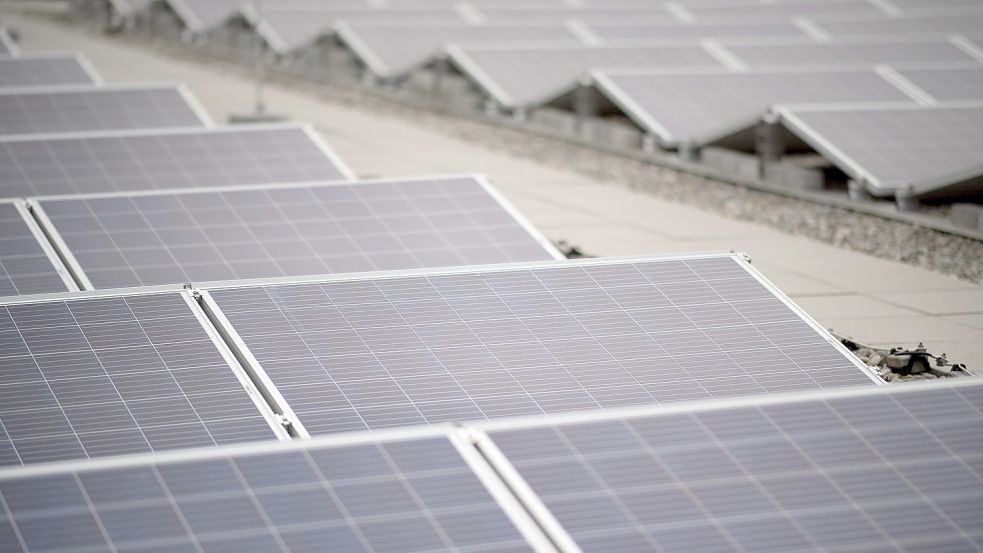 Mehr Photovoltaik ist ein Beispiel, was die Gemeinde Krummhörn in einem Klimaschutzkonzept festlegen könnte. Aber erst muss die politische Willensbekundung da sein. Symbolfoto: Gollnow/DPA