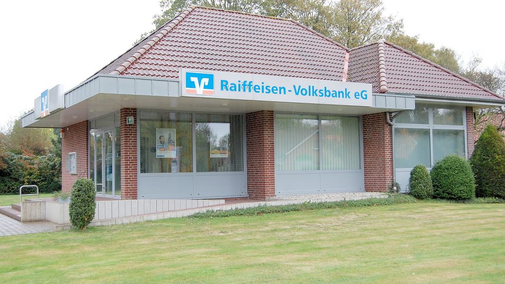 Seit dem 1. August 2020 ist die Filiale der Raiffeisen-Volksbank Aurich in Filsum geschlossen. Foto: Schneider-Berents