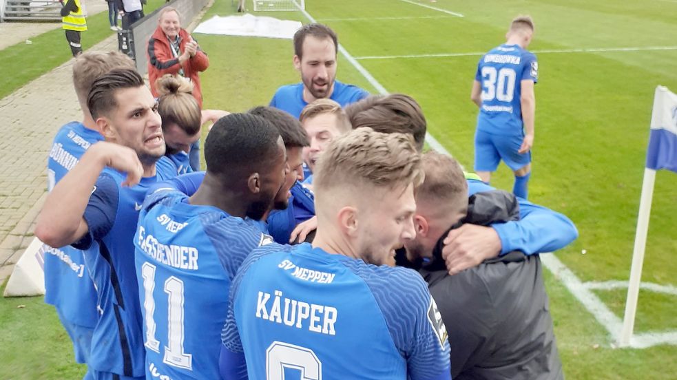 Jubelnde Meppener, wie hier nach dem 1:0-Siegtor von Richard Sukuta-Pasu, gegen Türkgücü München, gab es in dieser Saison häufig zu sehen. Archivfoto:Reemts
