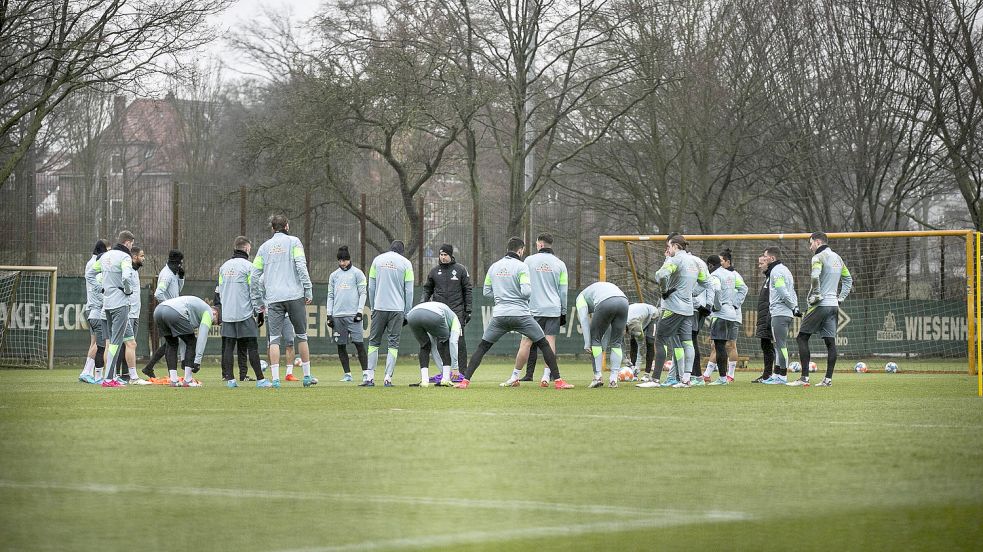 Einstimmen auf Karlsruhe: Eine Szene aus dem Bremer Training in dieser Woche. Foto: imago images/Nordphoto