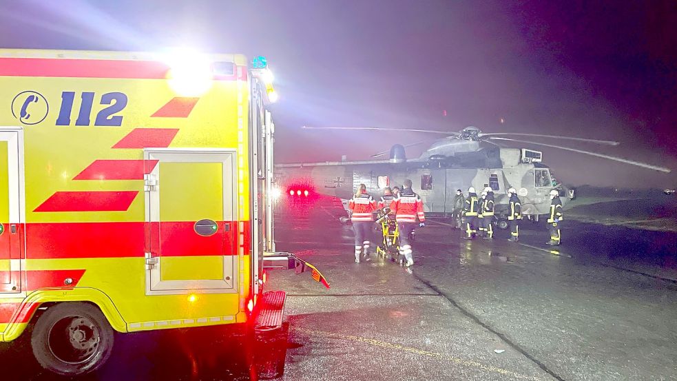 Die Patientin wurde an den Landrettungsdienst übergeben.