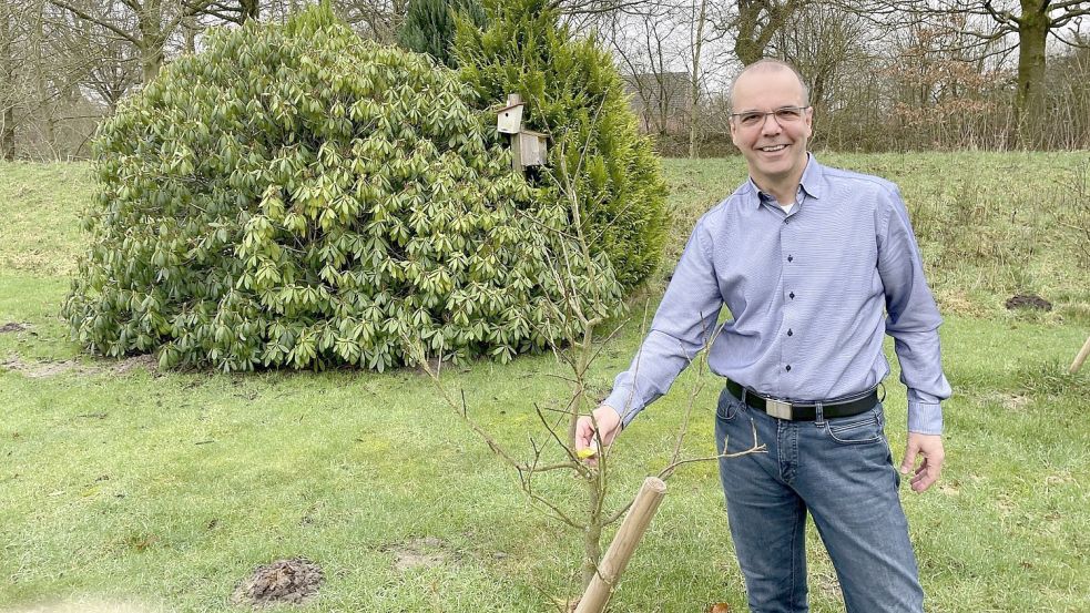 Bei der Auswahl der Obstbäume hat Bodo Bargmann Wert auf alte Sorten gelegt. Foto: Boschbach