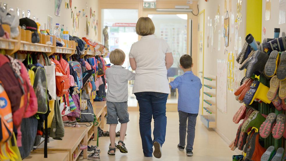 Mehr als acht Stunden im Kindergarten – und Mutti hat gar nichts dazubezahlt. So stellt es sich die SPD/FDP-Gruppe in Moormerland vor. Foto: Jan-Philipp Strobel/dpa