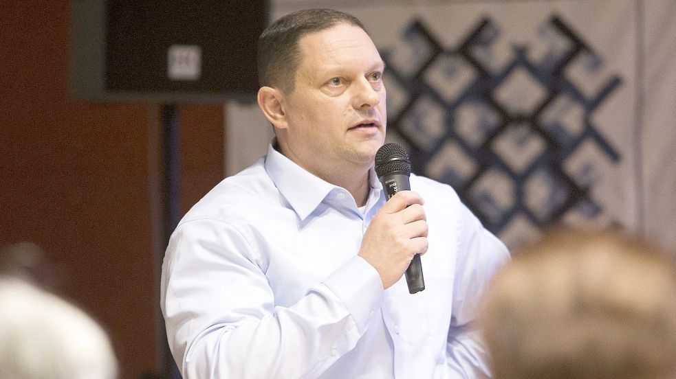 Matthias Nittmann bearbeitet die Lizenzunterlagen für den BSV Kickers. Foto: Doden