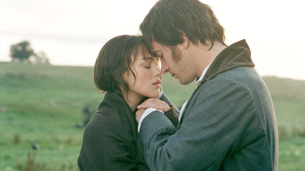 Keira Knightley & Matthew Macfadyen Characters: Elizabeth Bennet & Mr. Darcy Film: Pride & Prejudice (UK/USA/FR 2005) / Foto: www.imago-images.de