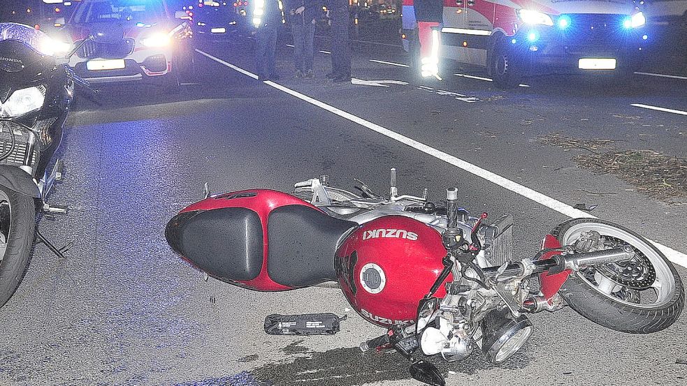 Das Motorrad des 18-Jährigen aus Rhauderfehn wurde stark beschädigt. Foto: Wolters