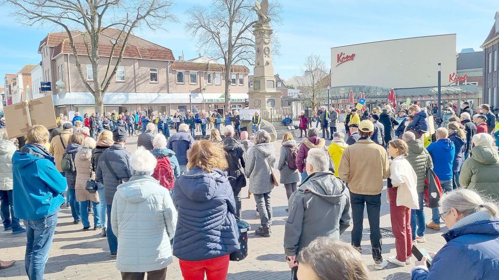 Auf dem Leeraner Denkmalsplatz wird an diesem Sonnabend demonstriert. Foto: Bothe