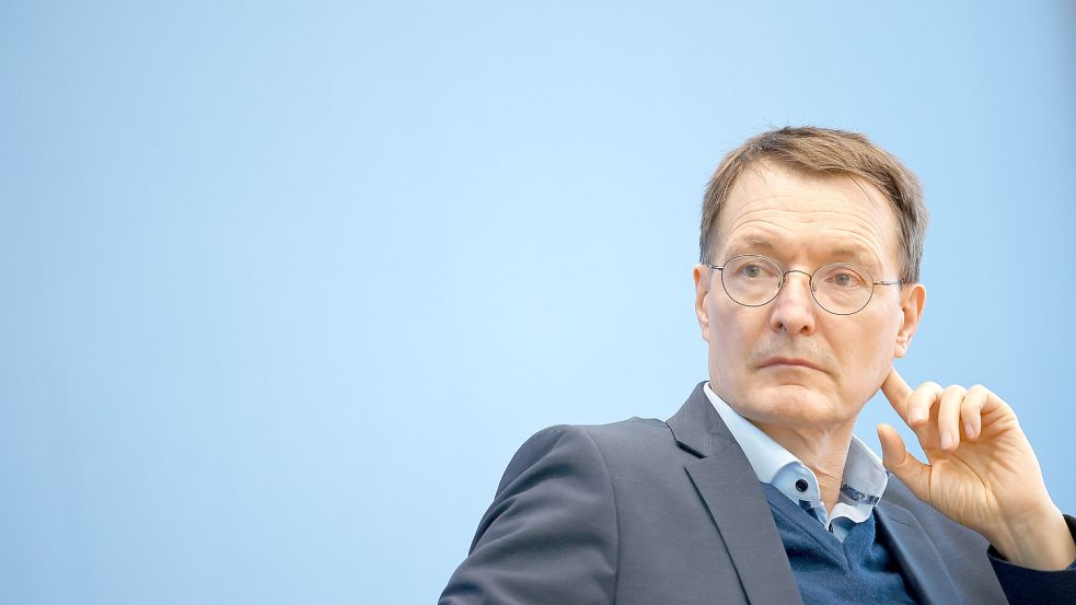 Den Corona-Kompass verloren? Bundesgesundheitsminister Karl Lauterbach (SPD) Foto: Carsten Koall