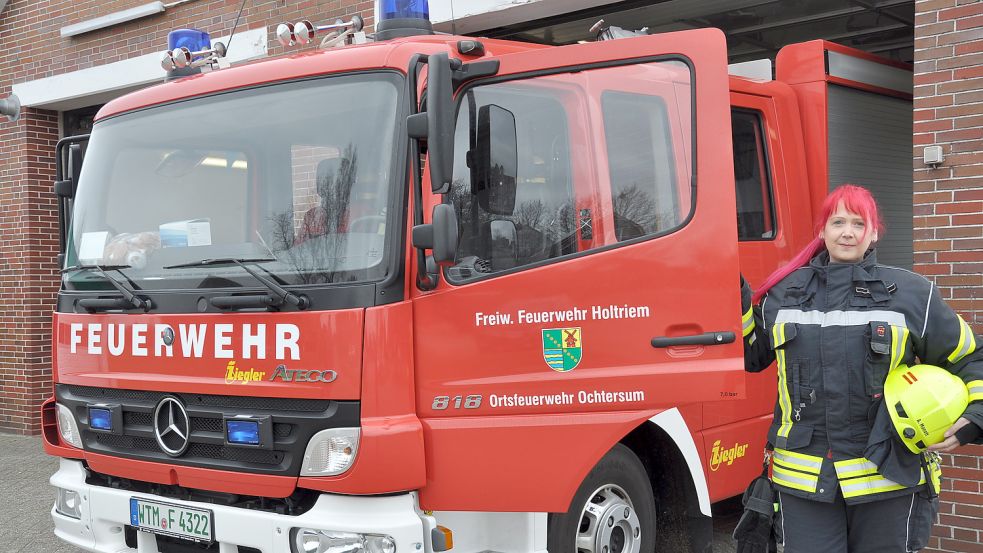 Anke Manott ist seit Ende 2017 Mitglied der Ortsfeuerwehr Ochtersum. Foto: Ullrich