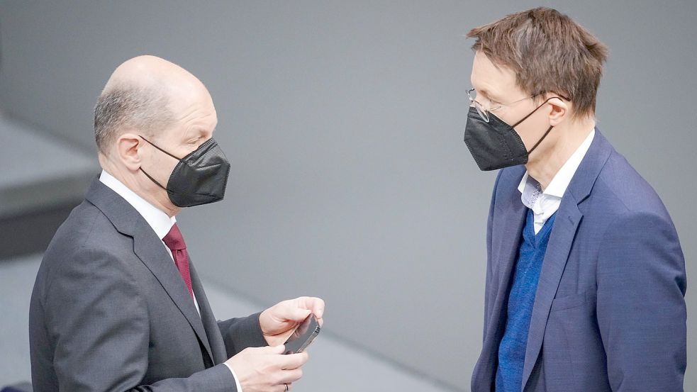 Mit der Einführung einer allgemeinen Impfpflicht gescheitert: Kanzler Olaf Scholz und Gesundheitsminister Karl Lauterbach. Foto: Kay Nietfeld