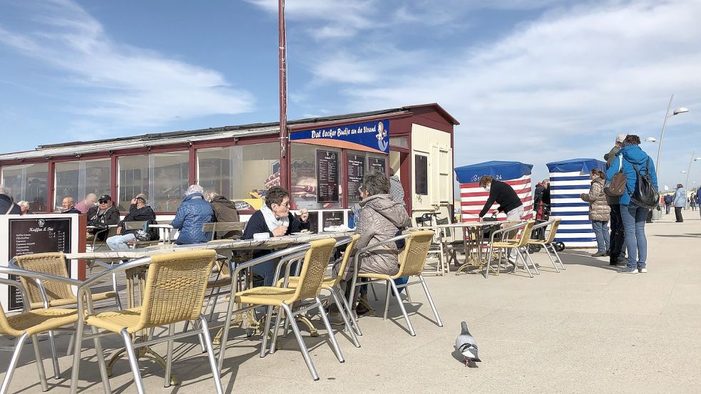 "Dat lecker Budje an de Strand" empfängt auch in diesem Jahr wieder Besucher. Neu ist: Die Toiletten fürs Personal sind nun nebenan untergebracht und nicht mehr weiter weg. Foto: Archiv