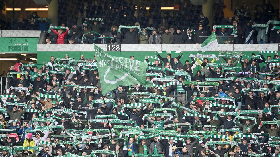 Die Bremer Fans wünschen sich nichts sehnlicher, als den direkten Wiederaufstieg. Am Sonntag kommt mit Nürnberg ein direkter Konkurrent ins Weserstadion. Foto: imago images/Team2