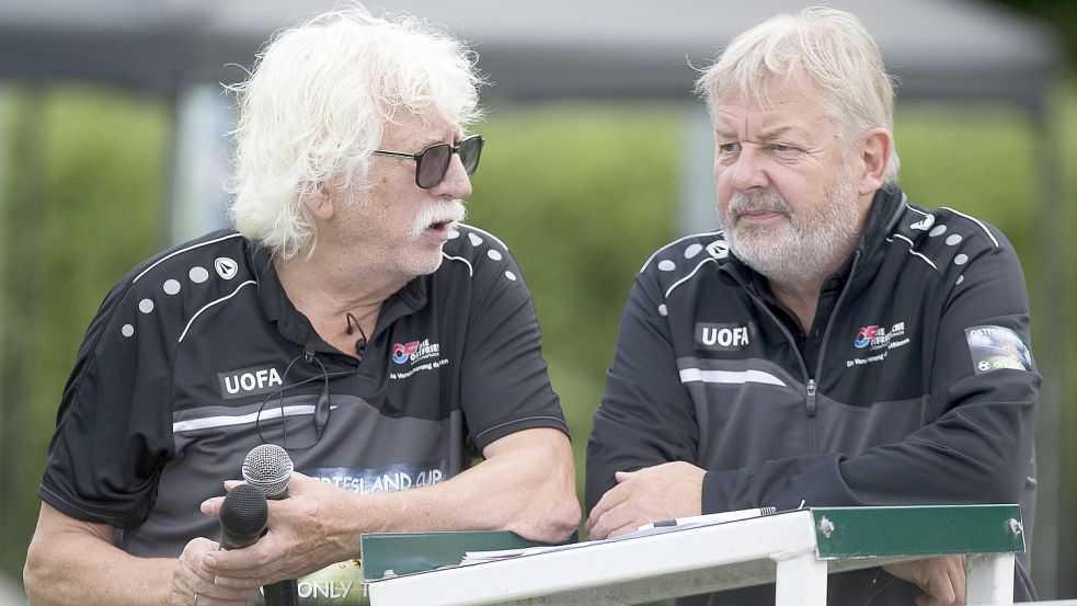 Ewald Adden (links) und Manfred Bloem sind die Macher des Ostfriesland-Cups. Archivfoto: Doden