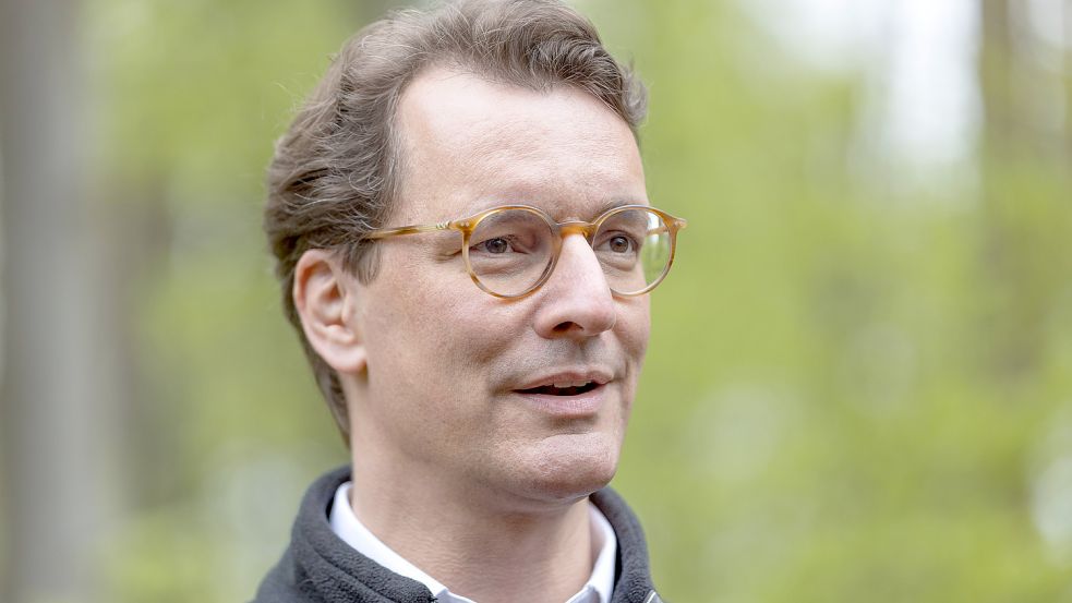 Hendrik Wüst (CDU) sorgt sich wegen Ukraine-Politik um das Ansehen Deutschlands bei seinen Partnern. Foto: IMAGO/MARC JOHN