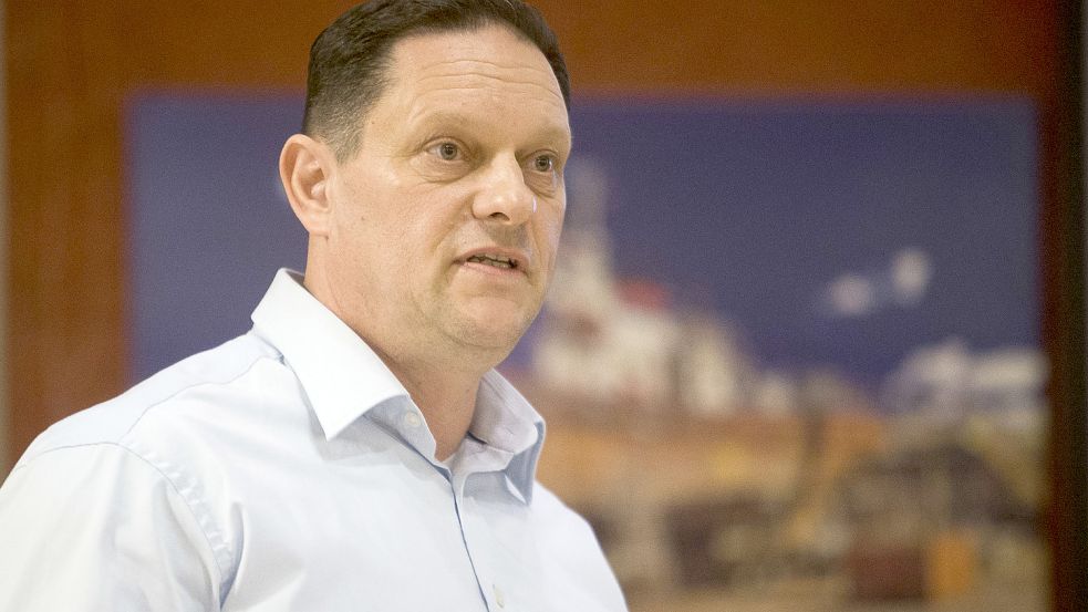 Matthias Nittmann erläuterte am Donnerstag auf der Jahreshauptversammlung die Auswirkungen der Pandemie für Kickers Emden. Fotos: Doden