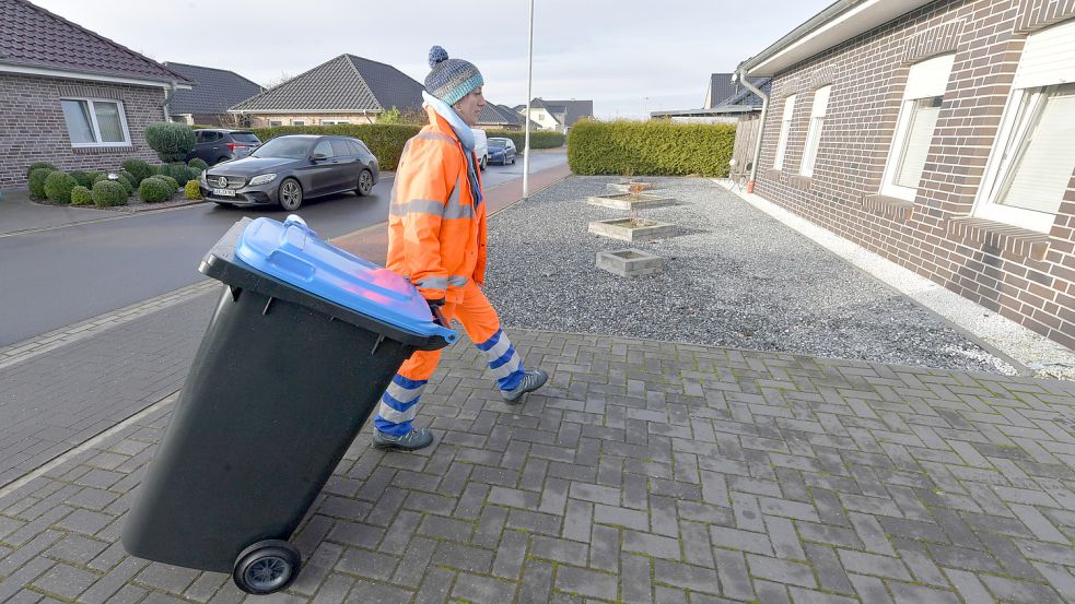 In den nächsten Wochen wird sich die Abholung eingespielt haben, vermutet man beim Abfallwirtschaftsbetrieb. Foto: Ortgies