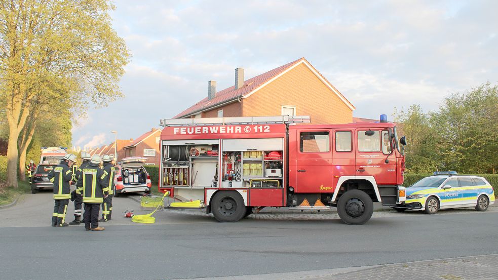 Zahlreiche Einsatzkräfte waren vor Ort. Foto: Rand/Feuerwehr