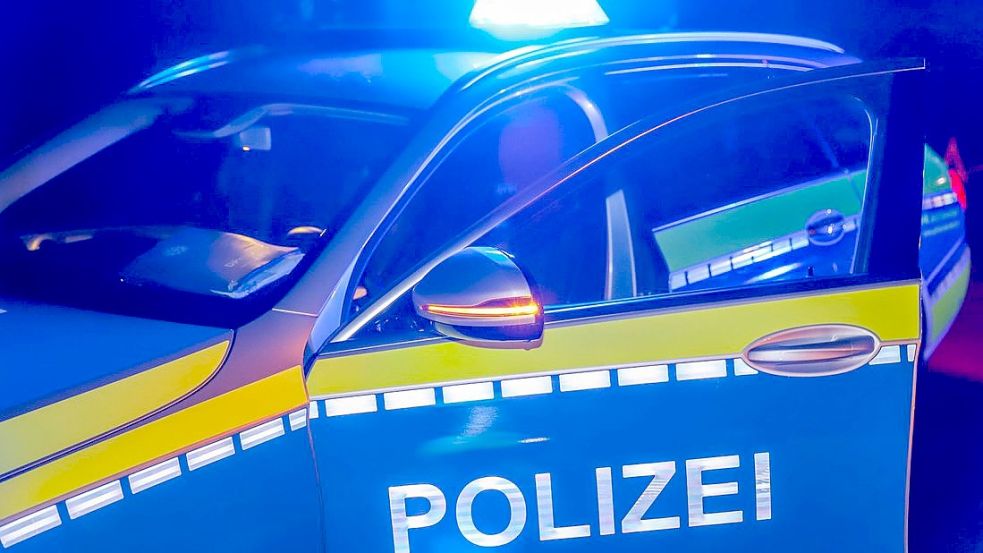 Getarnt als Polizisten und Wasserwerker haben Trickbetrüger in Bremen in den vergangenen Tagen mehrfach zugeschlagen. Foto: imago images/Fabian Geier