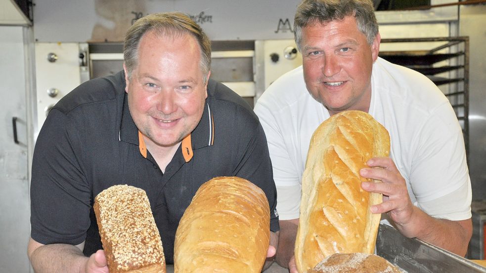 Menno (links) und Heiko Gerdes sind Bäckermeister in vierter Generation. Foto: Ullrich