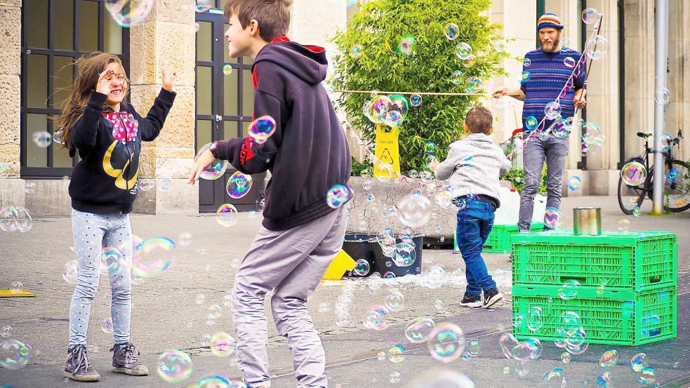 Was wollen die Kinder, und vor allem die Jugendlichen, in der Krummhörn für Angebote, wenn es um Jugendarbeit geht? Darüber soll demnächst gemeinsam gesprochen werden. Symbolfoto: Pixabay