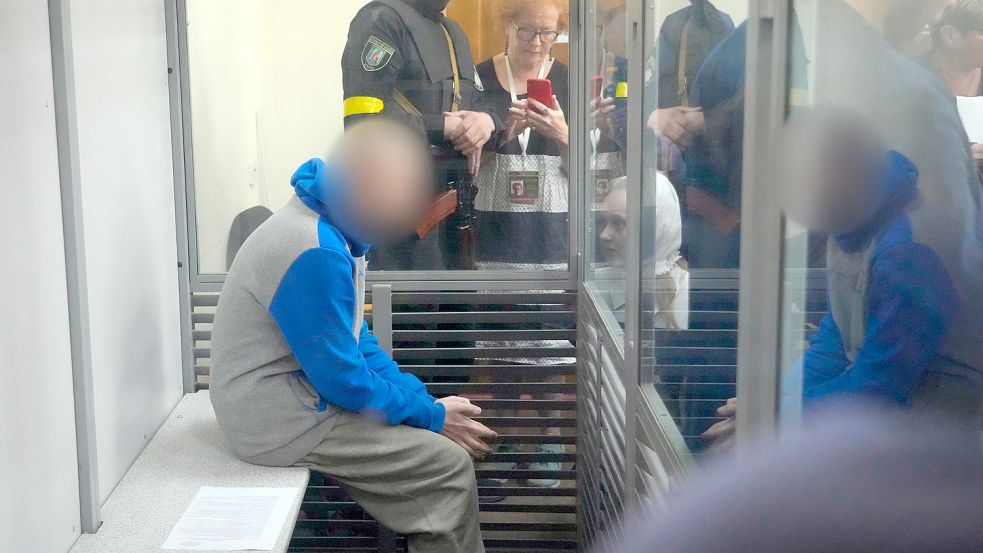 Im ersten Kriegsverbrecherprozess im Ukraine-Krieg ist ein russischer Soldat zu lebenslanger Haft verurteilt worden Foto: AP