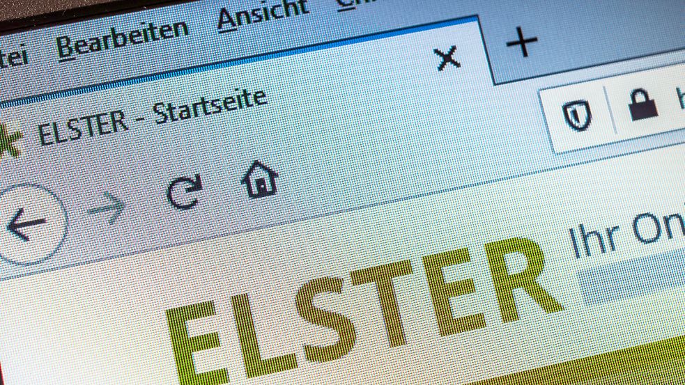 Steuererklärung: Beim Steuersparen hilft Elster, das Onlineportal der Finanzämter, kaum. Foto: imago images/Zoonar