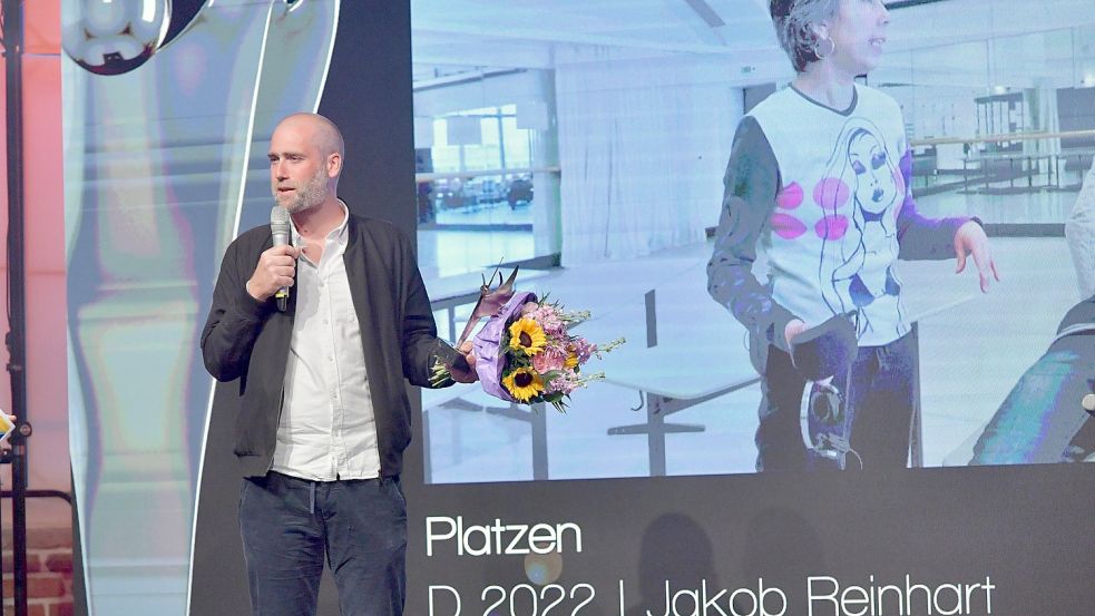 „Platen“ heißt der Film, der mit dem DGB-Filmpreis ausgezeichnet wurde. Regisseur Jakob Reinhart nahm den Preis entgegen. Foto: Ortgies