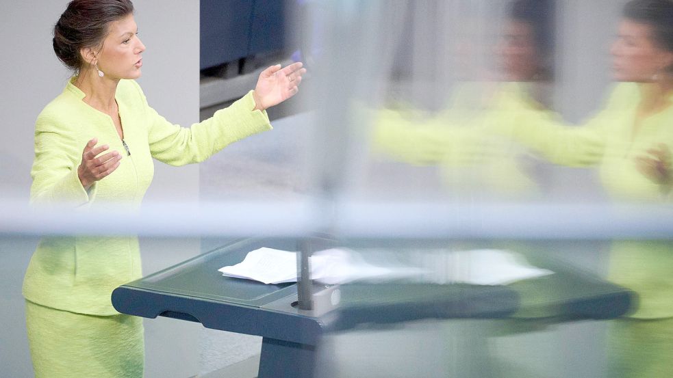 Plenarsitzung im Bundestag in Berlin Sahra Wagenknecht (Die Linke) während der Sitzung des Deutschen Bundestags am 12.0 Foto: IMAGO/Christian Spicker