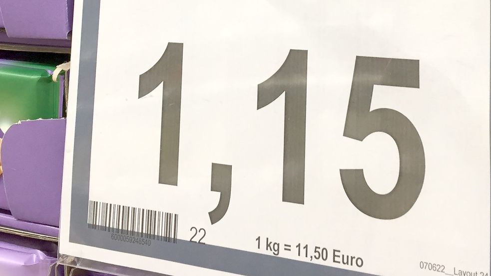 Die 100-Gramm-Tafel Schokolade, verschiedene Sorten, kostet in einem Ostrhauderfehner Supermarkt 1,15 Euro. Der Grundpreis je Kilo beträgt 11,50 Euro. Foto: Schneider-Berents
