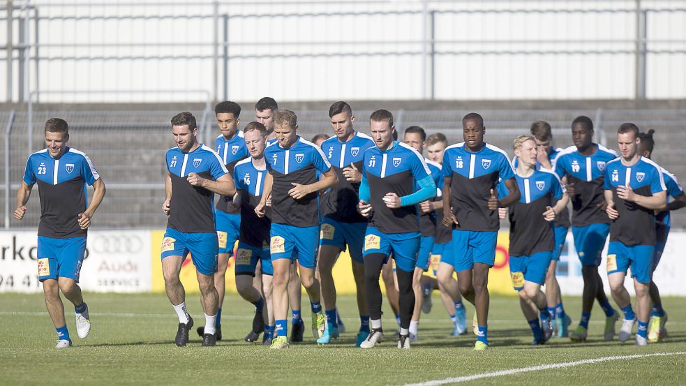 Während sich die Mannschaft auf dem Platz auf die Regionalliga-Saison vorbereitet, herrscht daneben bei einem Thema Chaos. Foto: Doden