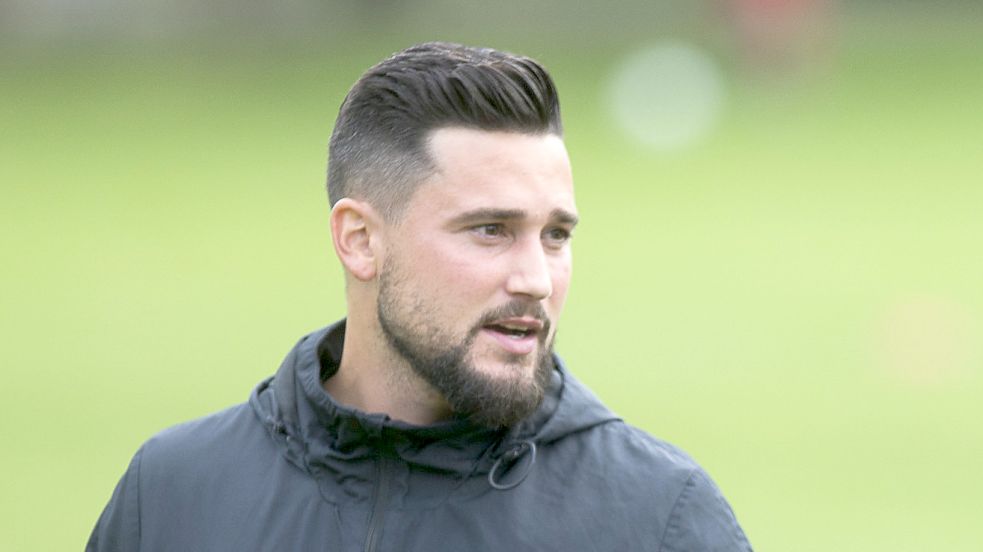 Daniel Franziskus war in der vergangenen Saison erst mit Bernd Grotlüschen Trainer bei Landesligist Firrel, dann Co-Trainer bei Regionalligist Phönix Lübeck. Foto: Doden