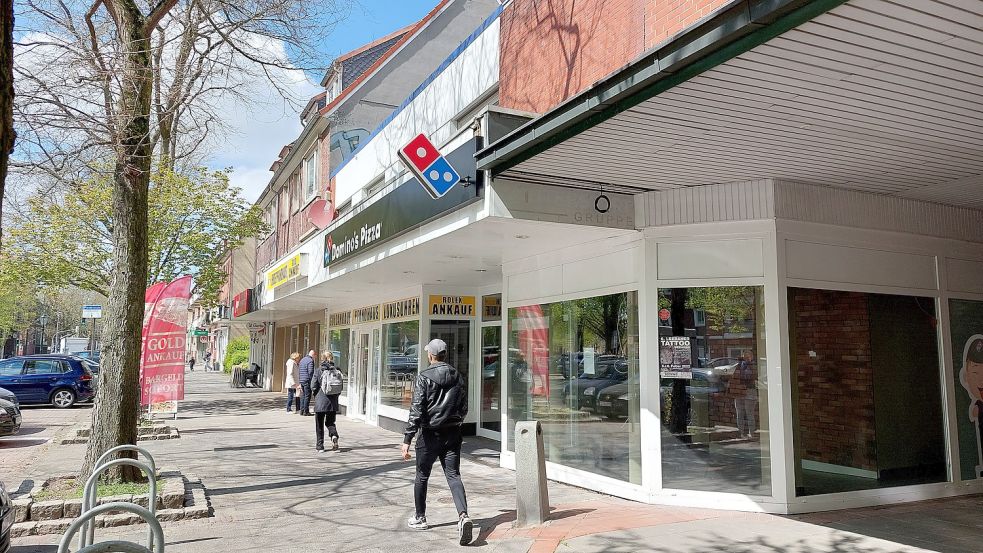 Eigentlich hätte die erste ostfriesische Filiale der Pizza-Kette „Domino‘s“ in Emden schon öffnen sollen. Das verzögert sich allerdings. Foto: Hanssen/Archiv