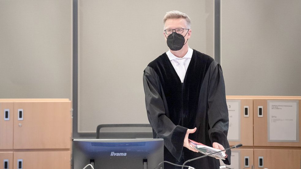 Sebastian Bührmann, Vorsitzender Richter im Prozess gegen Ex-Vorgesetzte von Serienmörder Niels Högel. Foto: Sina Schuldt / dpa