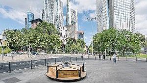 Das Denkmal für die Kindertransporte 1938/39 ins rettende Exil wurde im September 2021 eingeweiht.