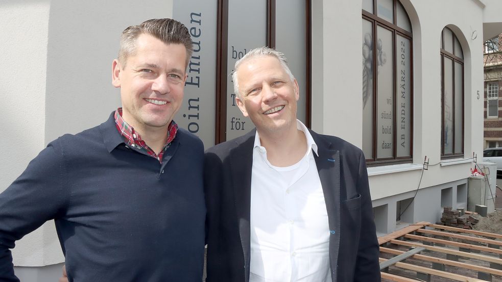 Andreas Baum (links) und Ralph Hartmann haben entschieden, den Standort in Emden zu schließen. Foto: Wittich