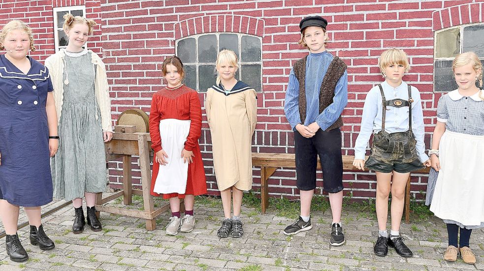 Die Kinder aus dem Dorf und die Neuankömmlinge müssen sich zusammenraufen. Foto: Stromann