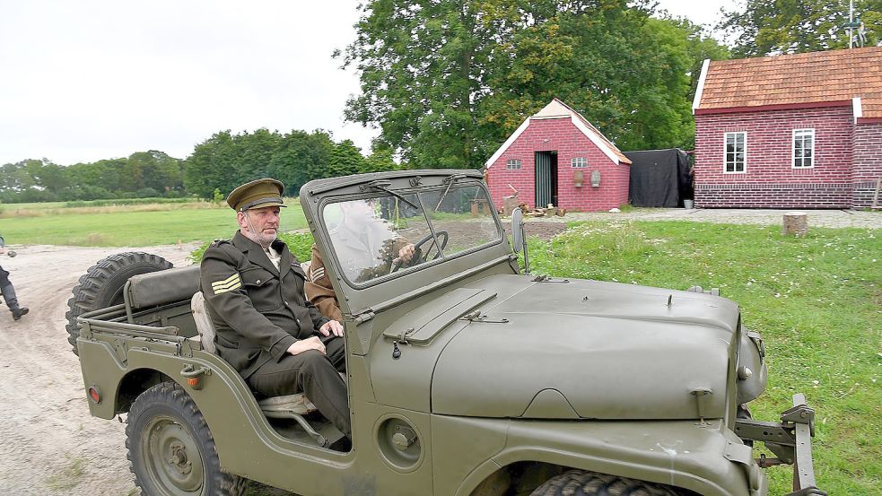 Ein echter Jeep rollt durch manche Szenen. Foto: Stromann